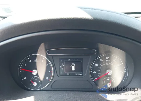 2018 Kia Sorento 2.4L L из США, поврежденный, VIN 5XYPG4A35JG398635